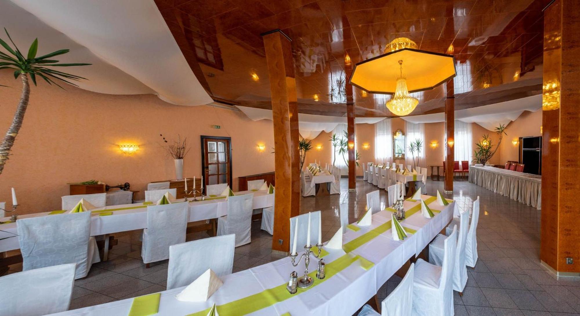 Hotel Kraichtaler Hof Zewnętrze zdjęcie