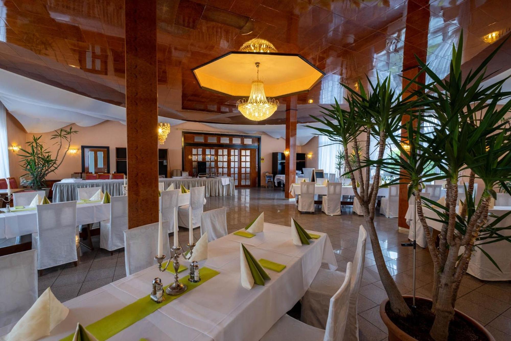 Hotel Kraichtaler Hof Zewnętrze zdjęcie