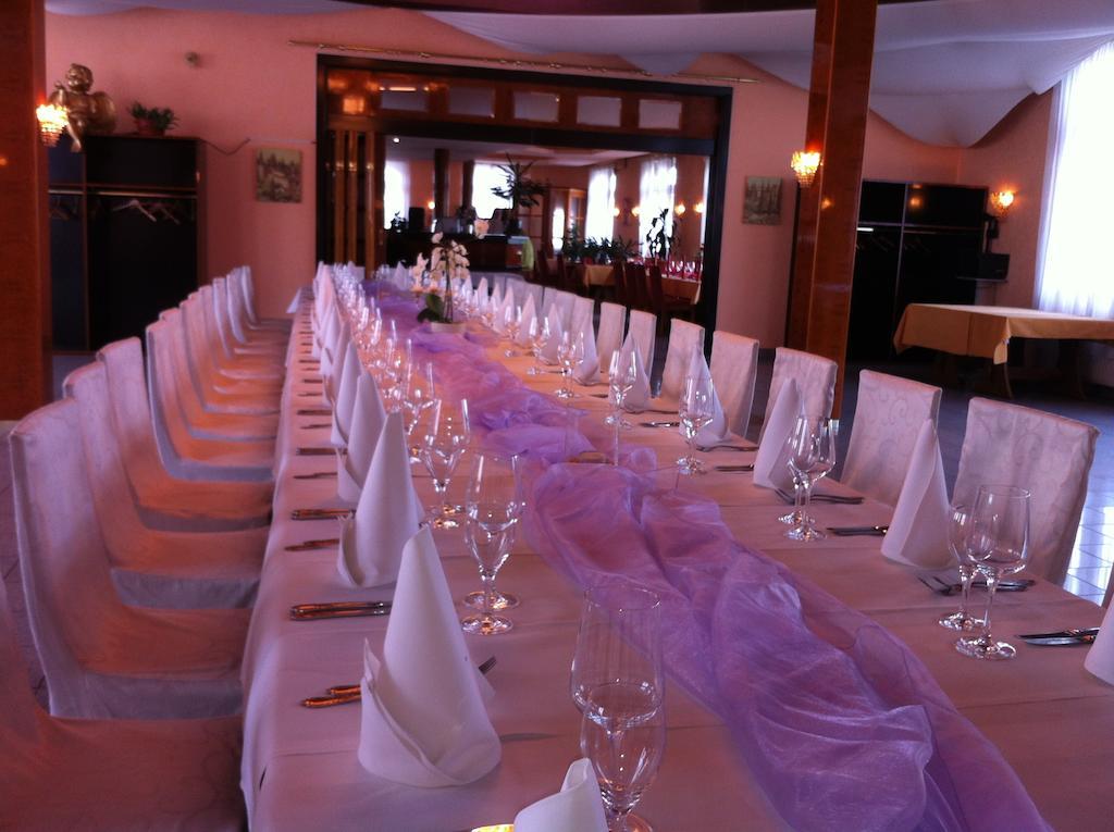 Hotel Kraichtaler Hof Zewnętrze zdjęcie